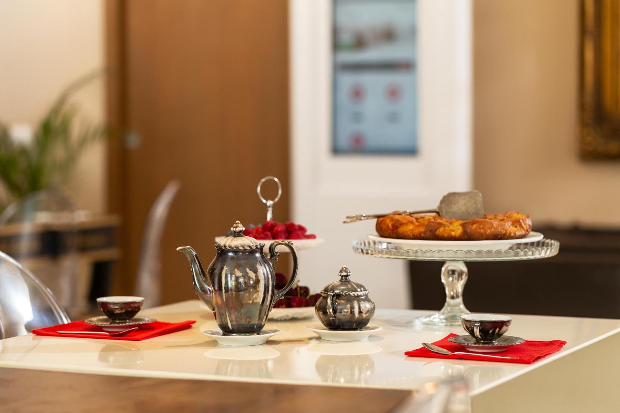 La Castellana Loft Hotel Бергамо Екстериор снимка