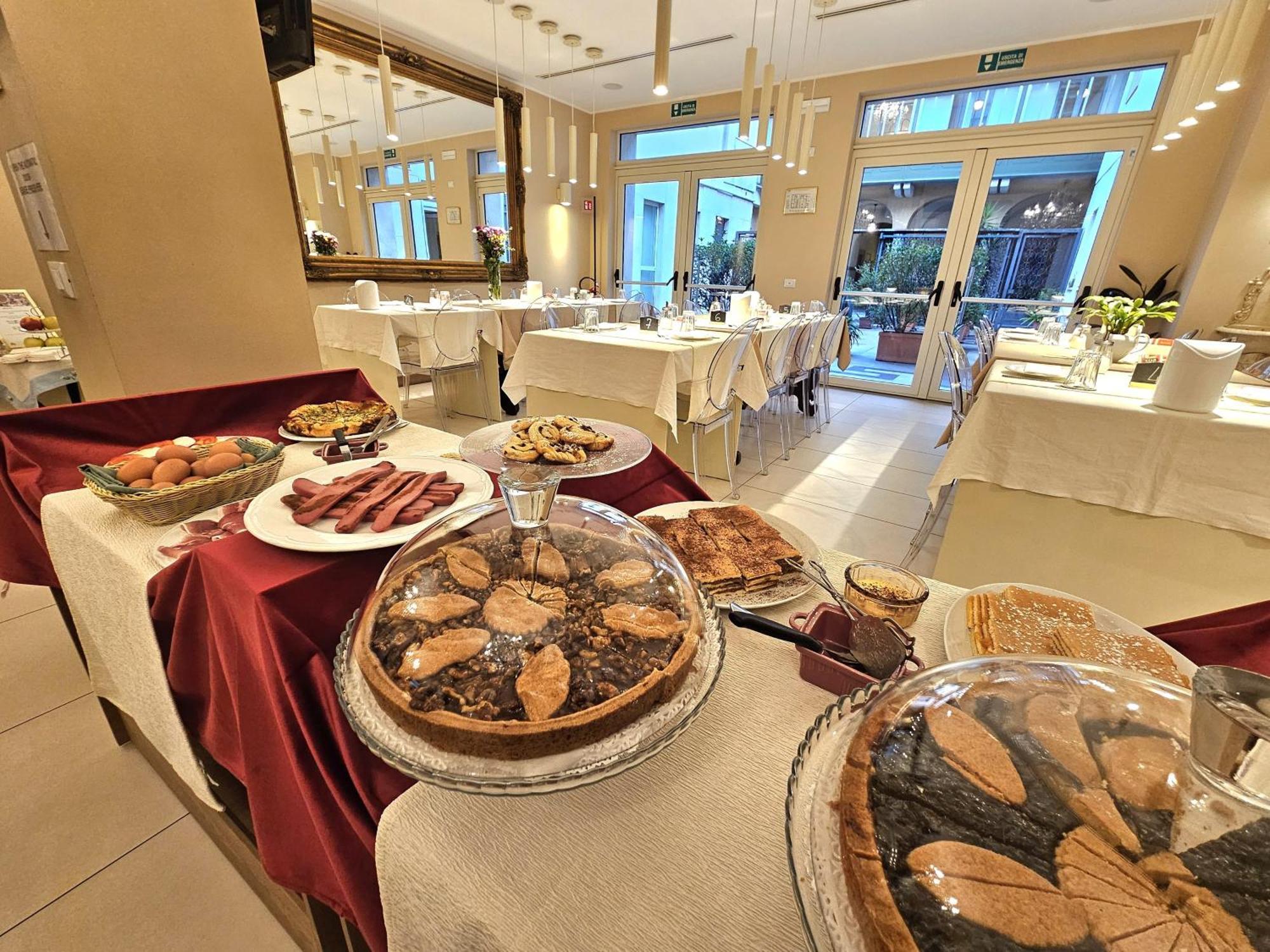 La Castellana Loft Hotel Бергамо Екстериор снимка