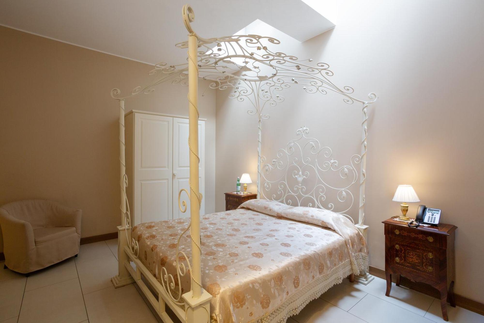 La Castellana Loft Hotel Бергамо Екстериор снимка