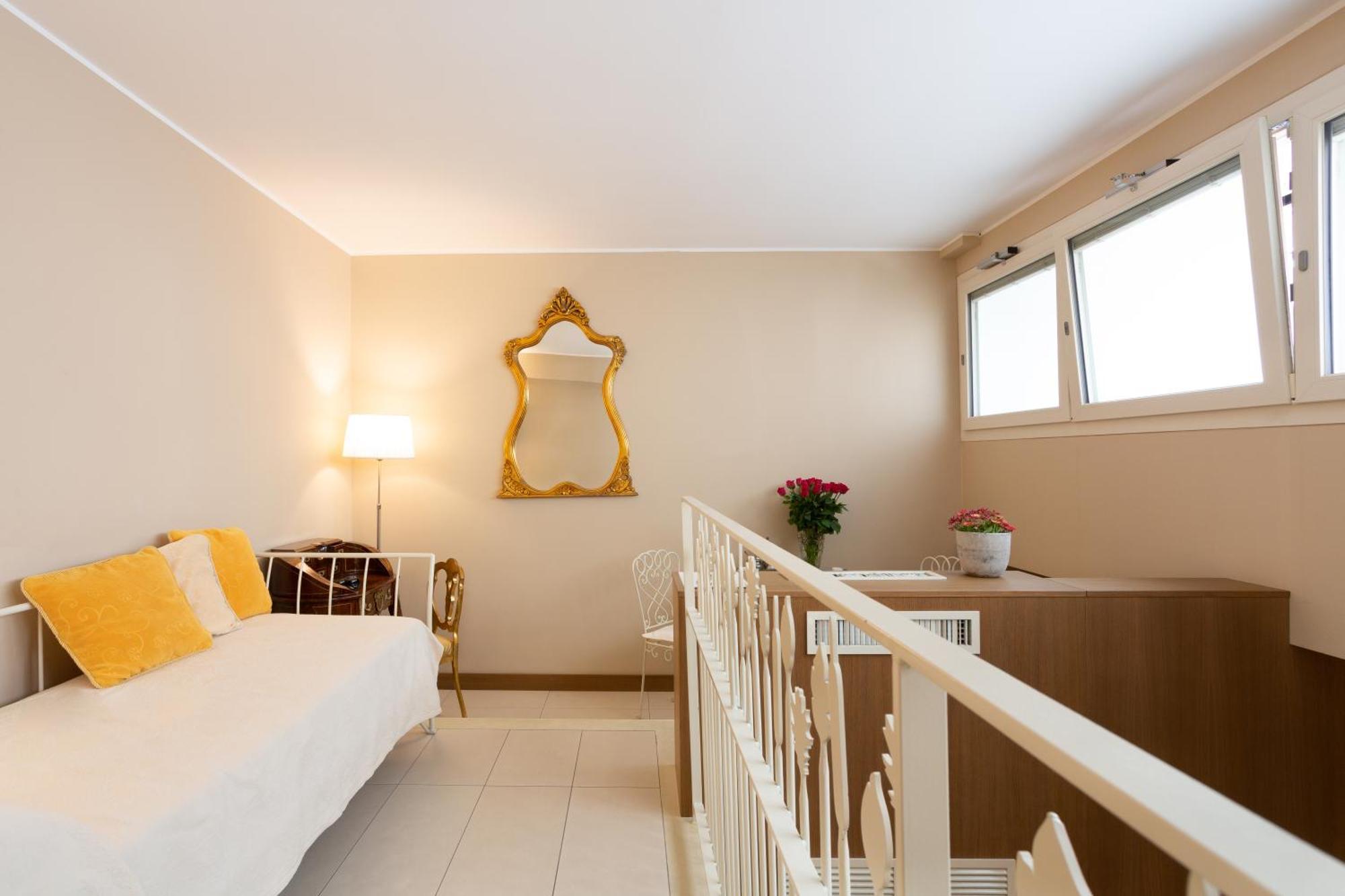 La Castellana Loft Hotel Бергамо Екстериор снимка