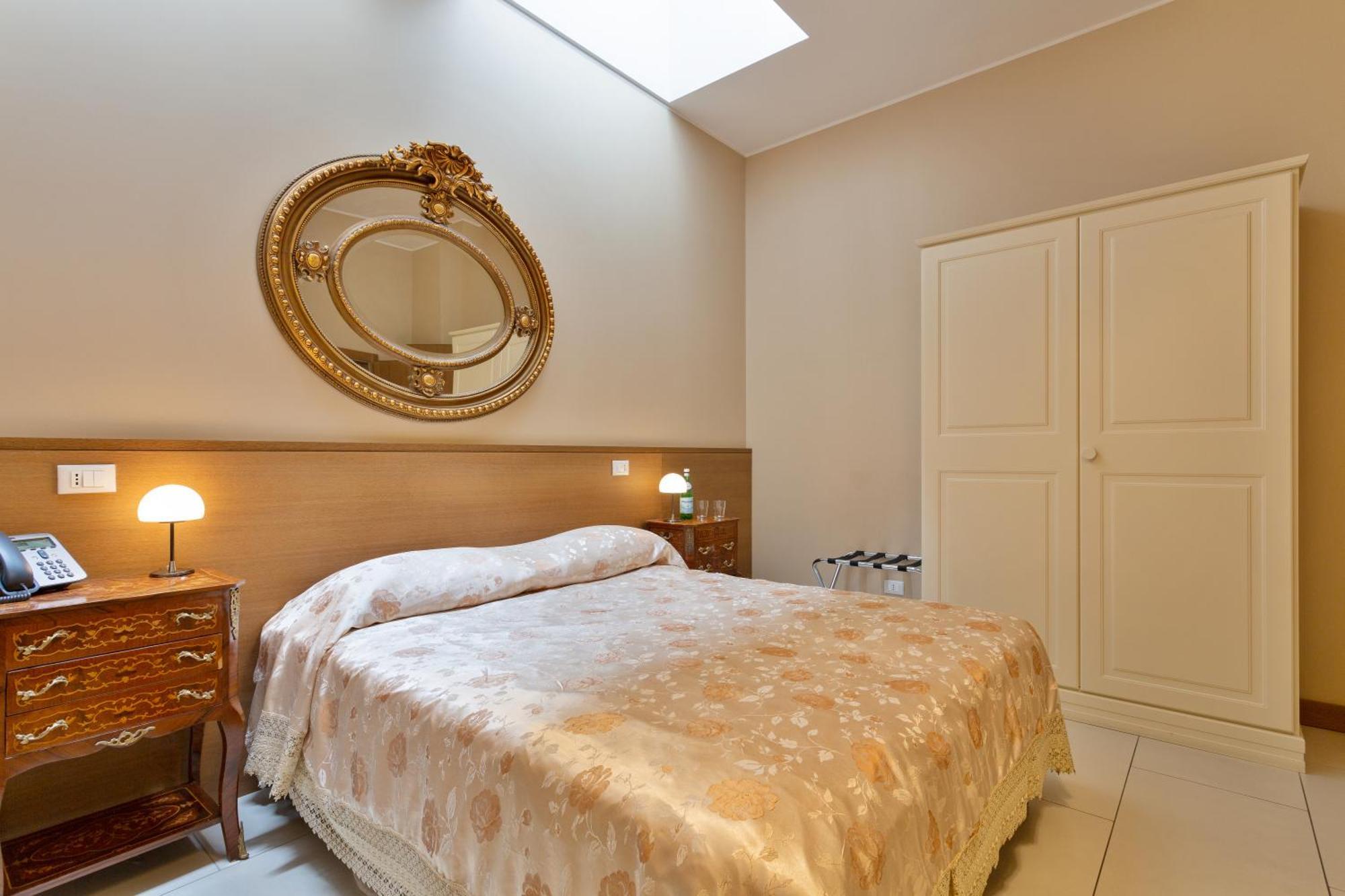 La Castellana Loft Hotel Бергамо Екстериор снимка