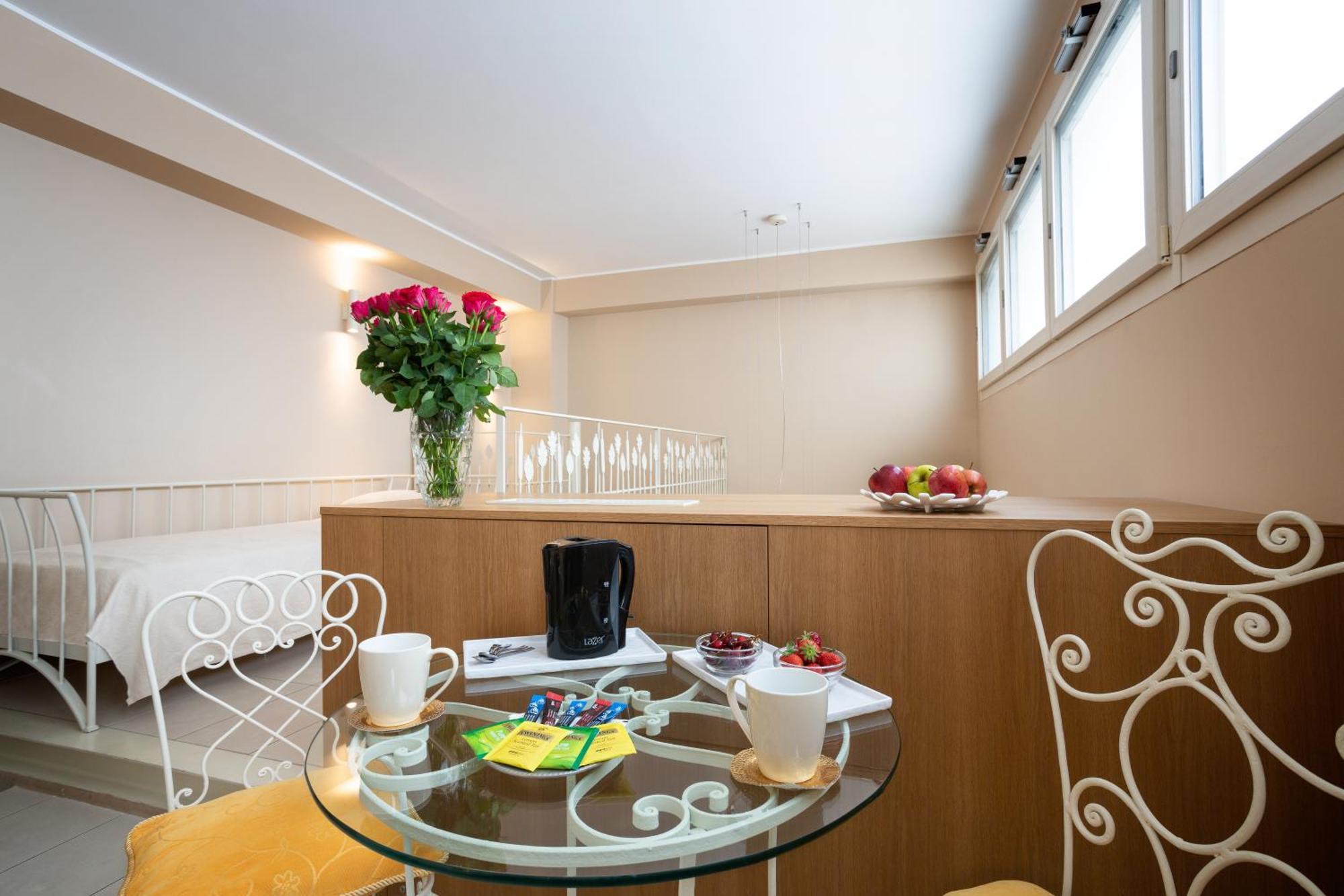 La Castellana Loft Hotel Бергамо Екстериор снимка